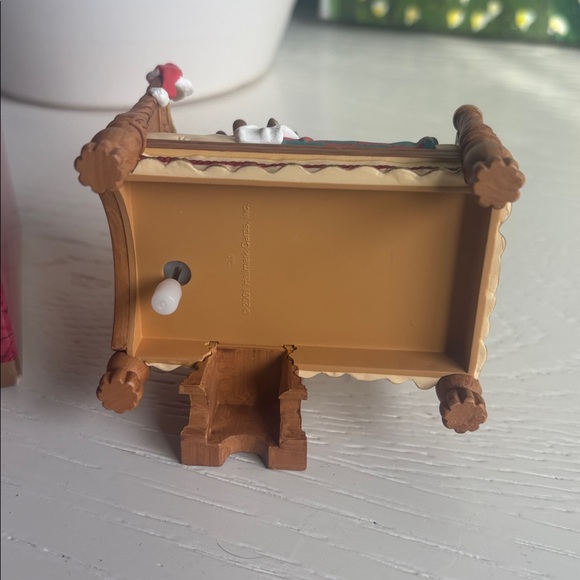 Hallmark Snoozing Santa Retired Ornament - Rare - Picture 3 of 3